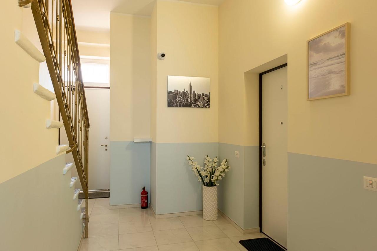 Leader Apartment 1 - Monzino - Hockey Msg Arena - Linate - Milan Exterior photo